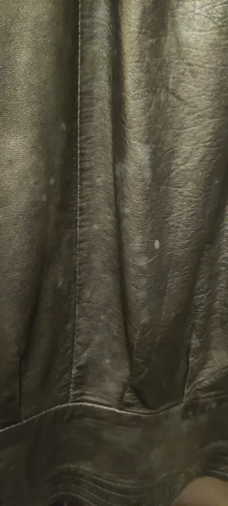 Cazadora de cuero mujer negra