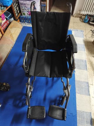 Silla de ruedas plegable
