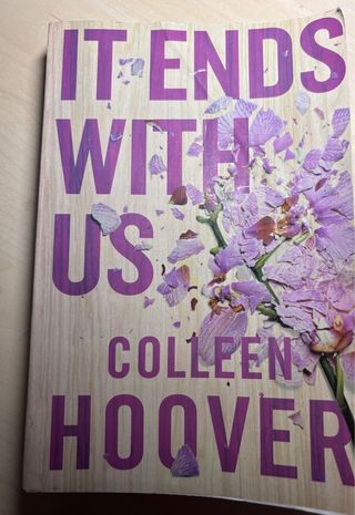It Ends with Us: A Novel (1)