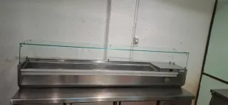 Vitrina expositora fría ingredientes