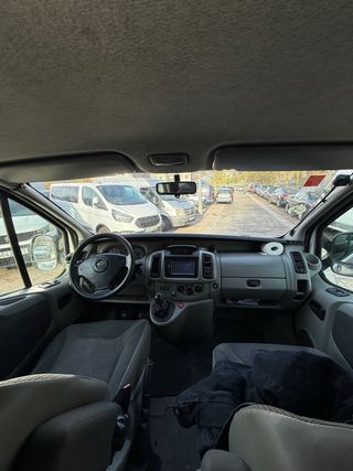 Opel Vivaro 2006