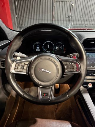 Jaguar F-Pace 3.0 V6 380cv S IMPOLUTO!