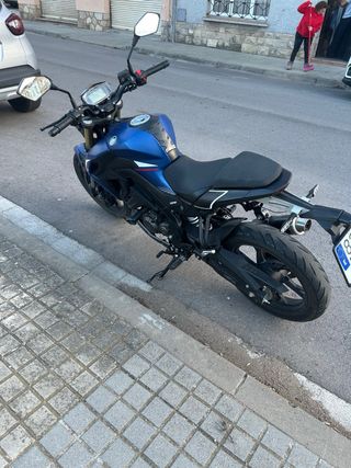Moto Keeway RKF125 Azul