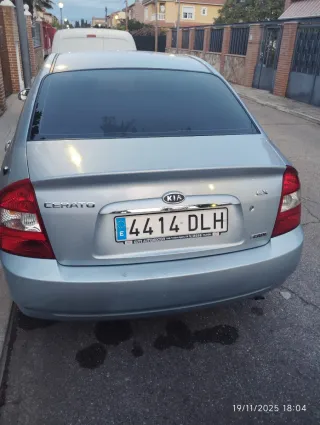 KIA Cerato 2005
