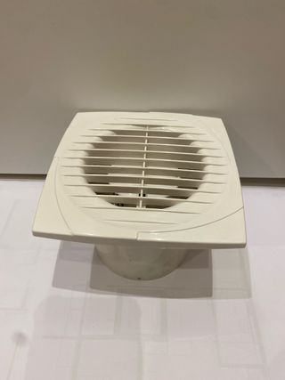 Extractor de baño blanco 15x15x11 D10