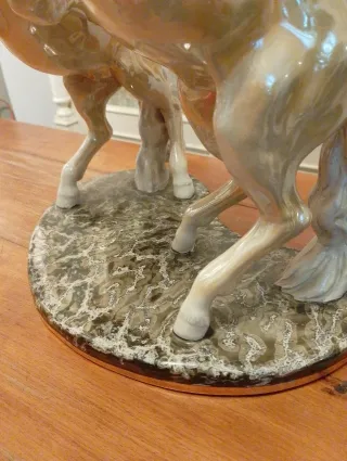 Statua cavalli in ceramica