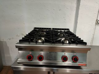 Cocina industrial 4 fuegos Lotus