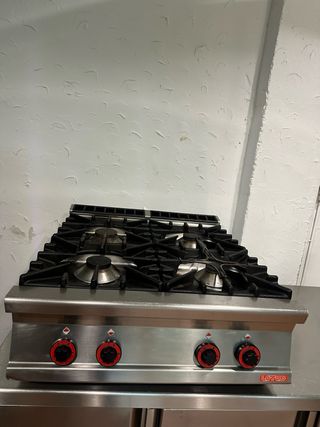 Cocina industrial 4 fuegos Lotus