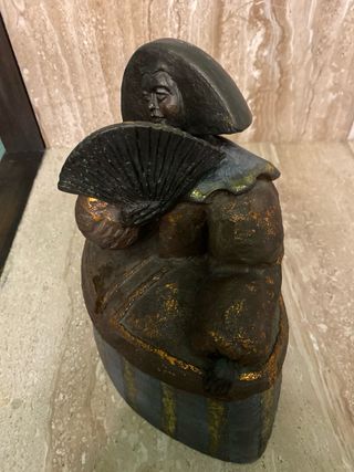 Figura Menina Resina Marmolina