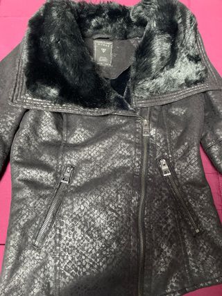 Chaqueta Negra Guess Pelo Mujer Súper calentita