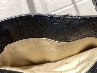 Bolso Guess Negro Logo Monogram