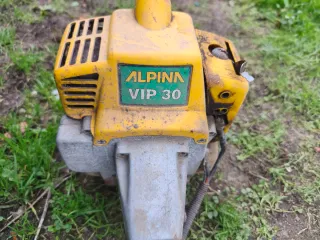 Desbrozadora manual alpina