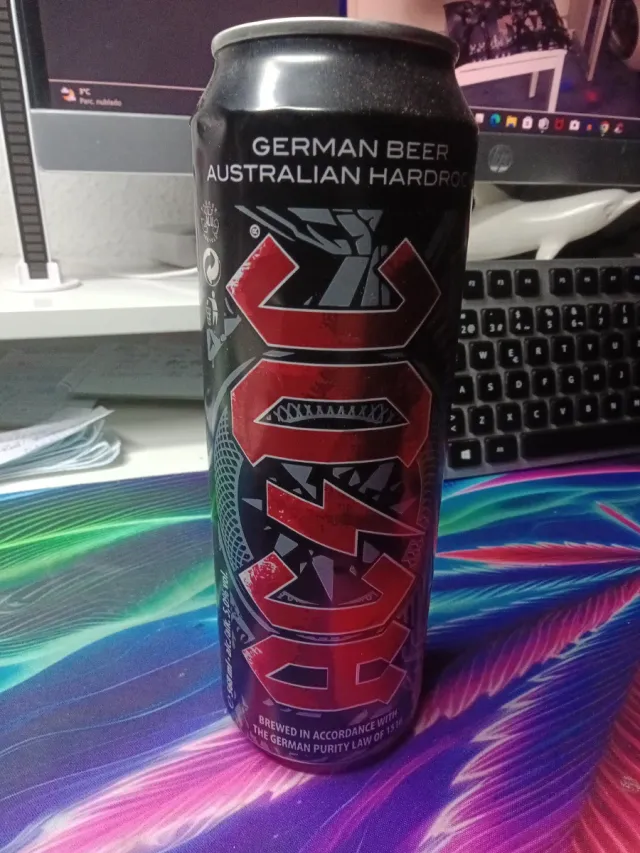 Lata cerveza AC/DC vacía