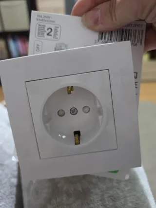 2 Enchufe Schneider Electric Blanco