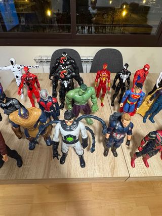 Muñecos Superhéroes Colección 30cm