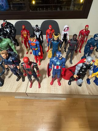 Muñecos Superhéroes Colección 30cm