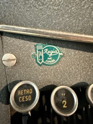 Máquina de escribir Regia Mixta