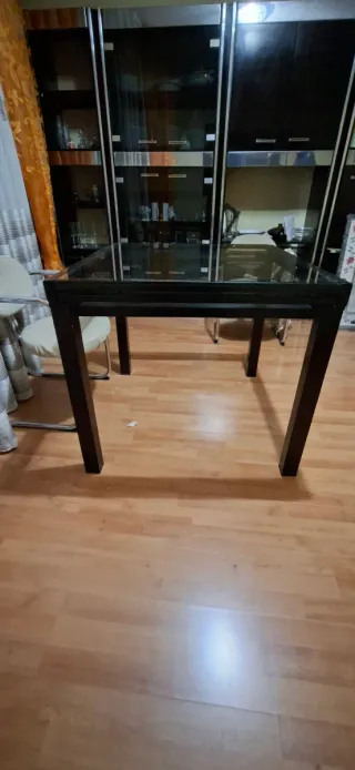 Mesa de cristal extensible negra