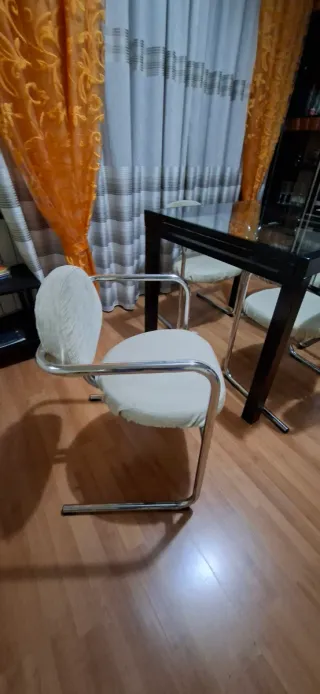 Mesa de cristal extensible negra