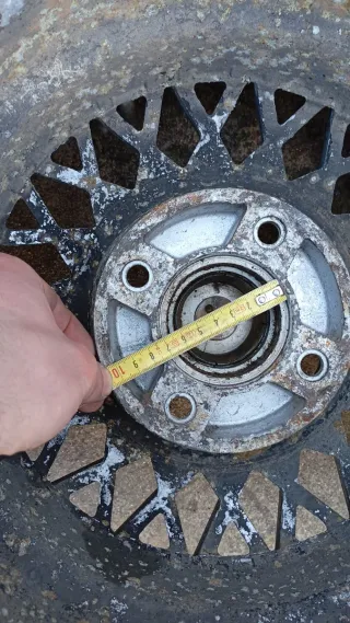 Llantas vehículo clásico