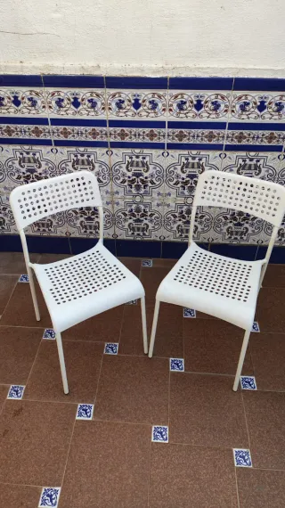 Tavolo da cucina bianco e sedie