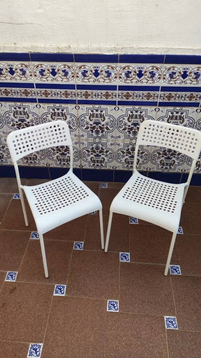 Tavolo da cucina bianco e sedie