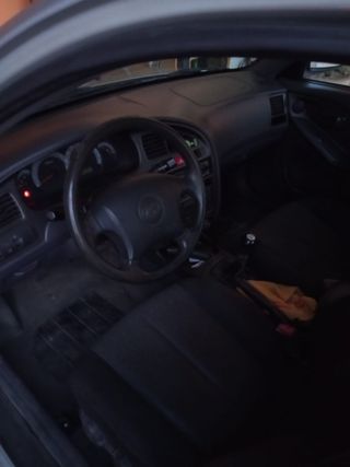 Hyundai Elantra 2003