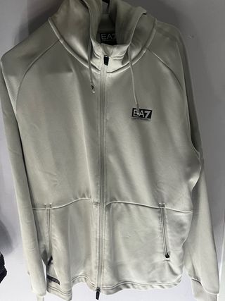 Chaqueta deportiva EA7 Beige emporio armani nuevo