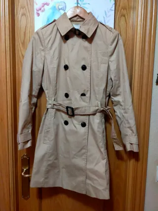 Gabardina Stradivarius Beige