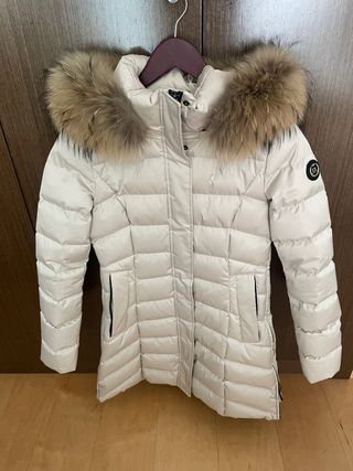 Plumas Henry Arroway Beige Talla s. Negociable