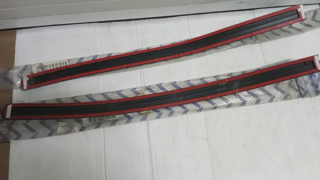 Moldura Puerta Delantera Izq Nissan Micra