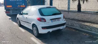 Peugeot 206 2011