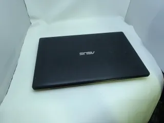 Portátil Asus X551C Negro