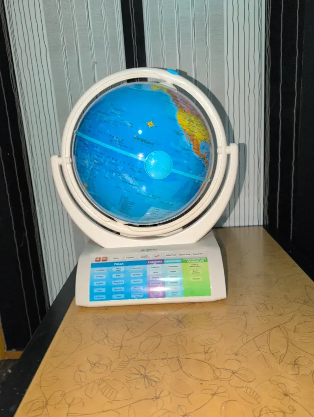 Globo Terráqueo Smart Glove Oregon Scientific