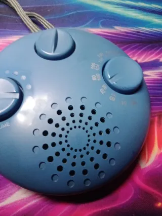 Radio de diseño azul.Am/Fm