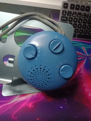 Radio de diseño azul.Am/Fm