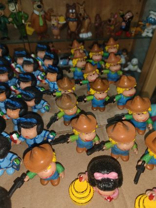 Lotazo 72 figuras Mafalda comics spain años 80 pvc