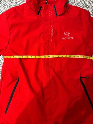 Chaqueta Arc'teryx Roja