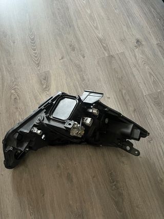 Faro izquierdo delantero Toyota primus plus año 20