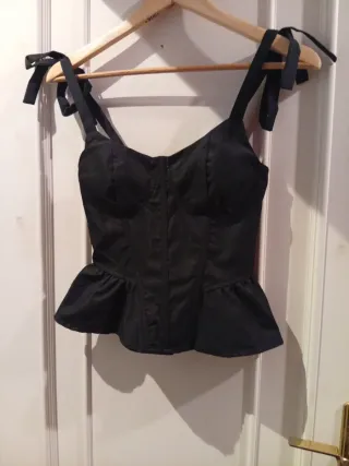 Top Corsé Negro Peplum Tirantes Lazos