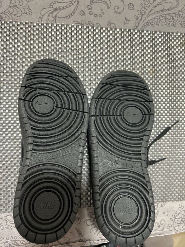 Zapatillas Nike niño negras