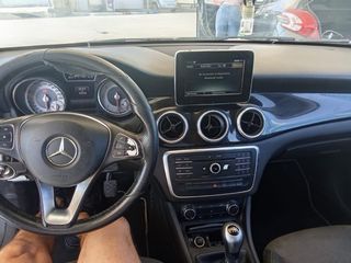 Mercedes-Benz Clase CLA 2015