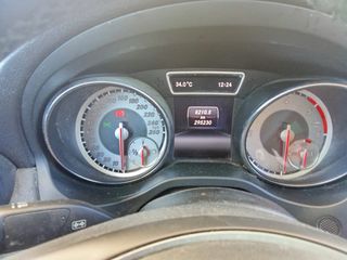 Mercedes-Benz Clase CLA 2015