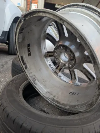 Juego 2 Llantas Audi