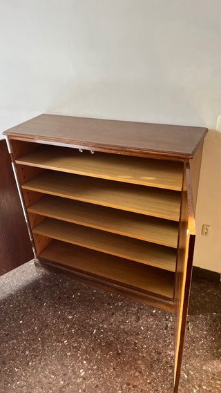 Armario vintage de madera