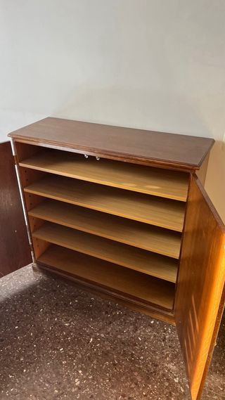 Armario vintage de madera