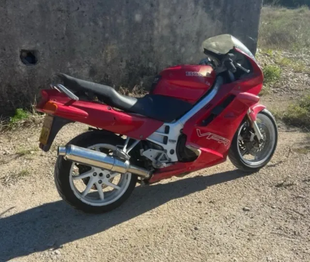 Frontal Derecho VFR 750