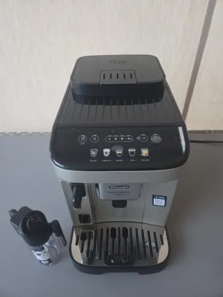 Cafetera DeLonghi Automática