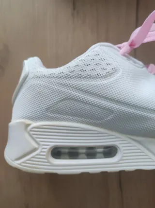 Scarpe da ginnastica bianche con lacci rosa n.39