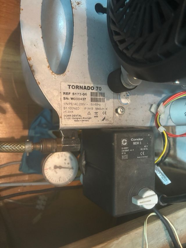 Compresor y motor aspiración dental